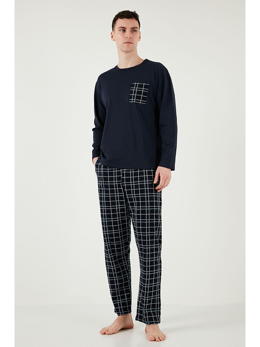 Lacivert Ekoseli Cepli Beli Lastikli %100 Pamuk Regular Fit Erkek Pijama Takımı 6572001-1