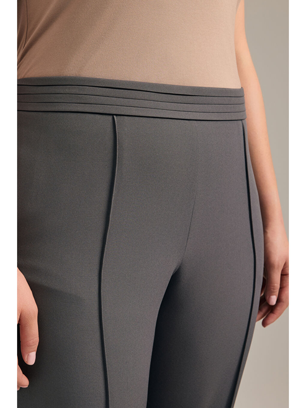 Antrasit Kemeri Pile Detaylı Pantolon-3