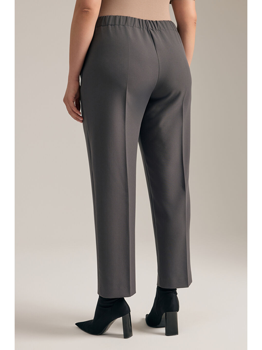 Antrasit Kemeri Pile Detaylı Pantolon-4