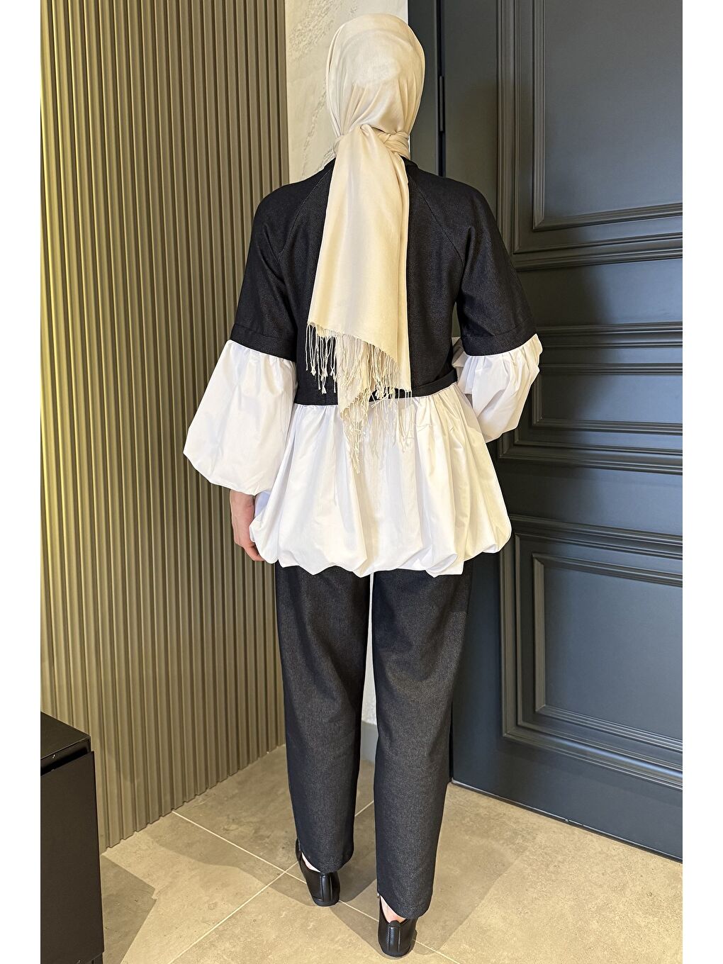 Siyah Balon Kol Garnili Taşlanmış Jean Tunik Pantolon Tesettür İkili Takım-7