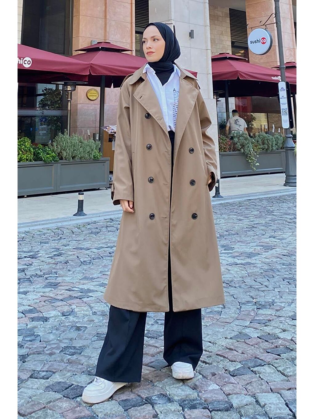 Reglan Kol Düğmeli Trenç Kahverengi