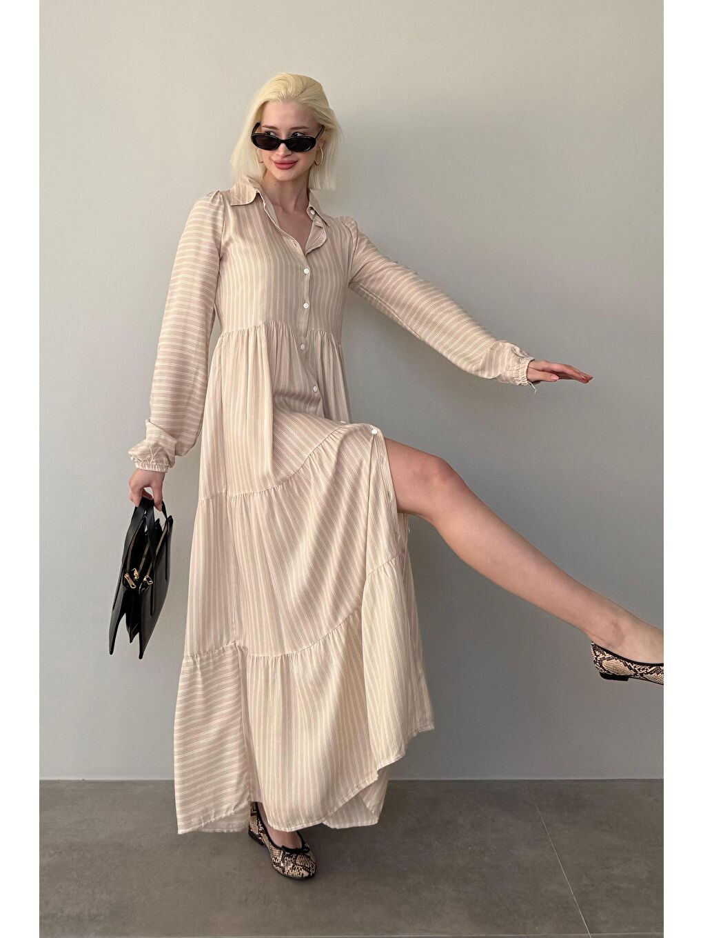 Bej Düğmeli Puantiyeli Uzun Elbise Mg2404-1