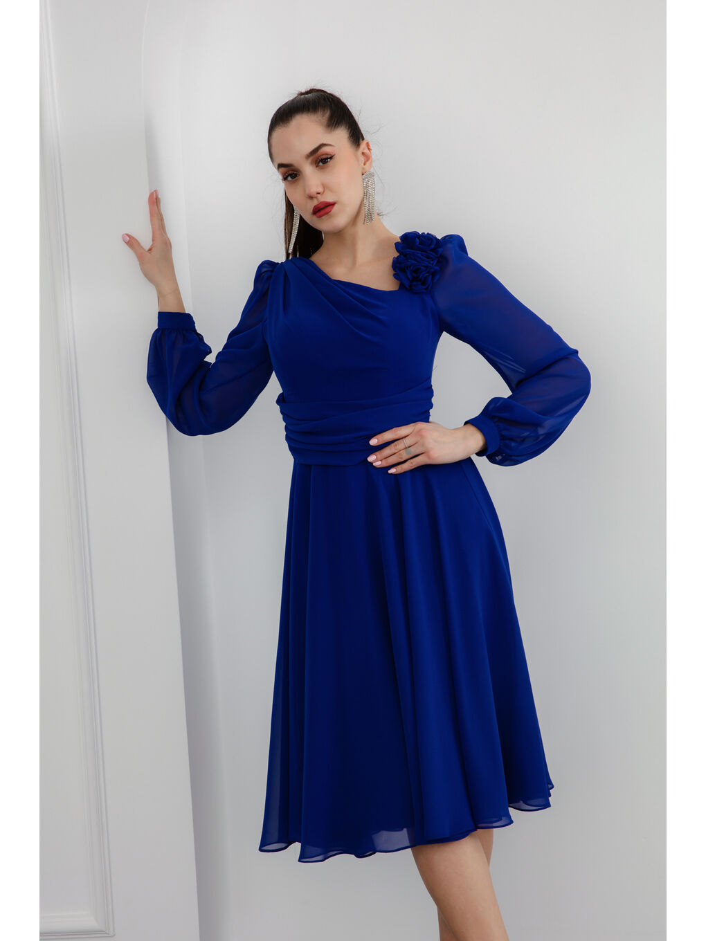 Mavi Kadın Saks Çiçek Detaylı Midi Abiye Elbise-1