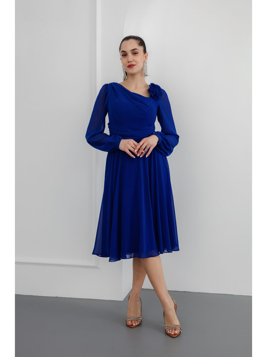 Mavi Kadın Saks Çiçek Detaylı Midi Abiye Elbise-2