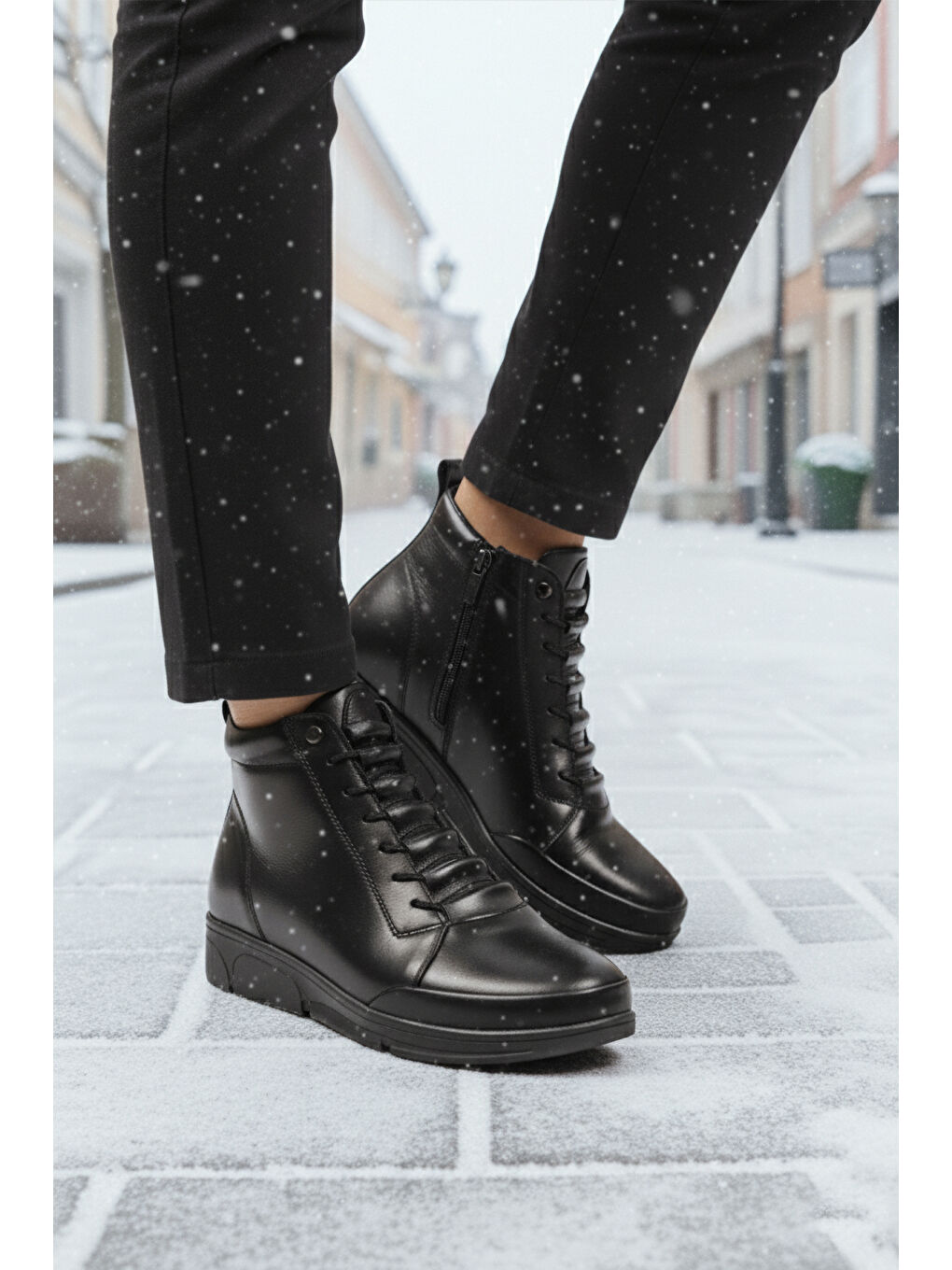 Siyah Polarlı Soğuğa Dirençli Kaymaz Taban Kadın Bot 293112 Z-2