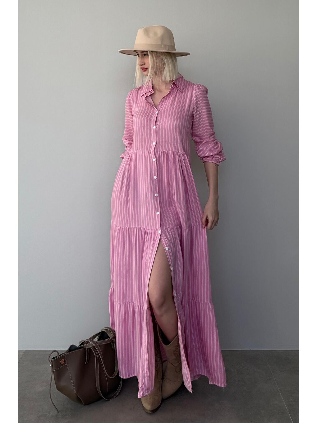 Pembe Düğmeli Puantiyeli Uzun Elbise Mg2404-1