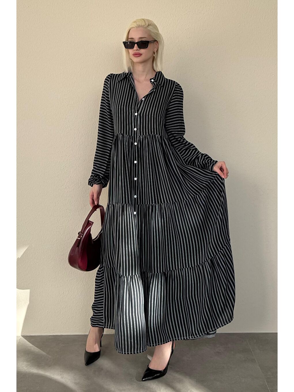 Siyah Düğmeli Puantiyeli Uzun Elbise Mg2392-1