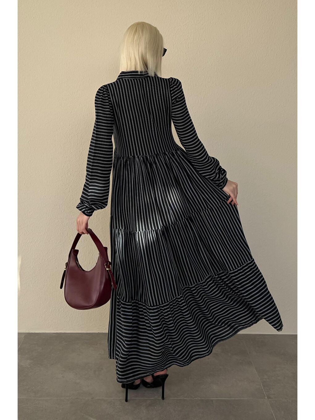 Siyah Düğmeli Puantiyeli Uzun Elbise Mg2392-4