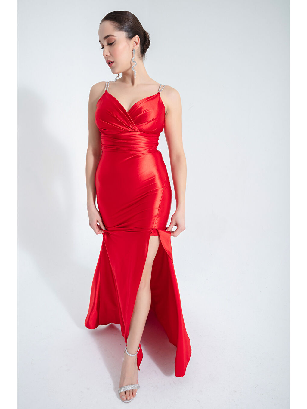 Kadın Kırmızı Taş Askılı Uzun Abiye Elbise-1