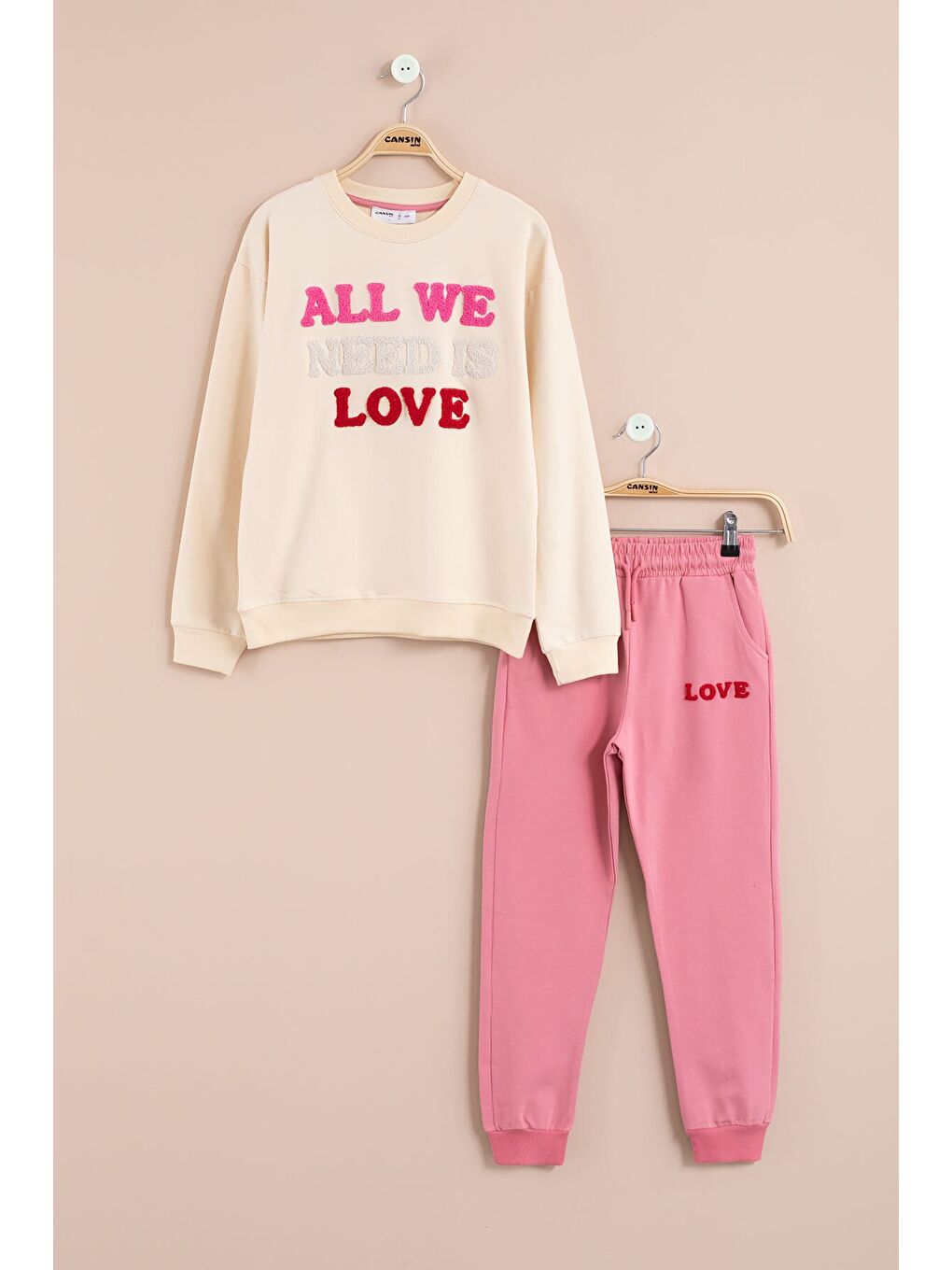 Ekru Krem Love Nakışlı Kız Çocuk Eşofman Takımı 23393