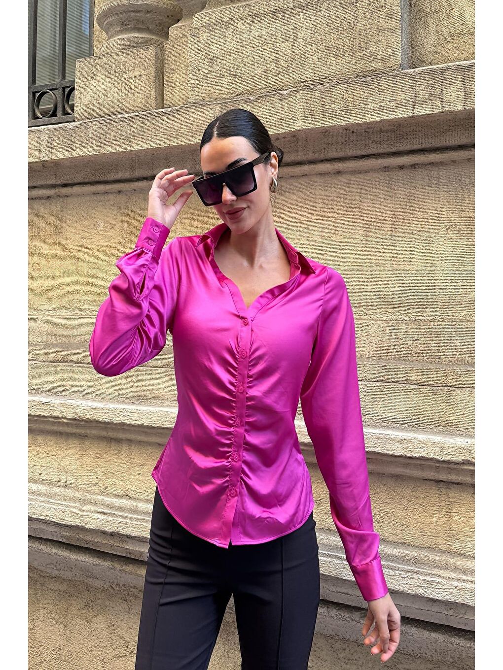 Önü Büzgülü Saten Fuşya Gömlek