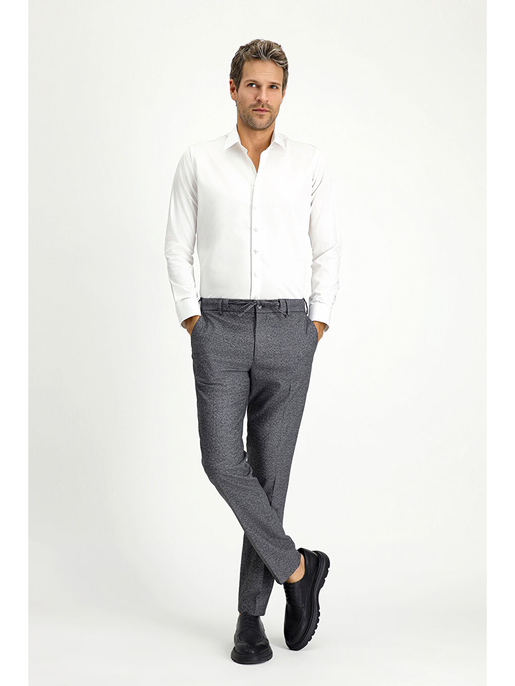 Beyaz Uzun Kol Slim Fit Dar Kesim Klasik Pamuk Gömlek-1