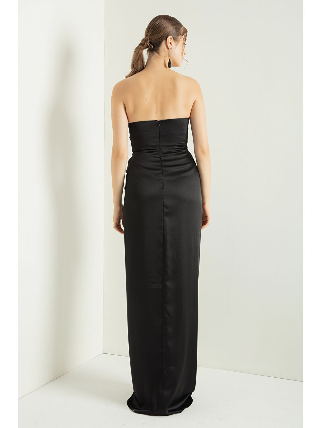 Kadın Siyah Kruvaze Astarlı Dokuma Korse Detaylı Saten Uzun Abiye Elbise-4