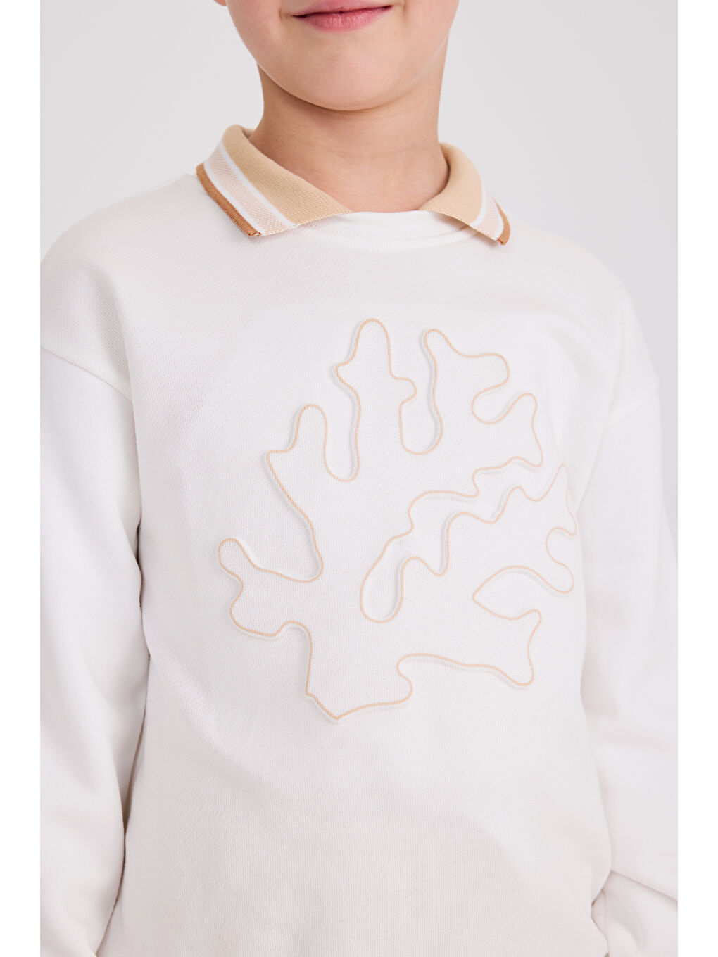 Erkek Çocuk Yaka Detaylı Beyaz Sweatshirt-1