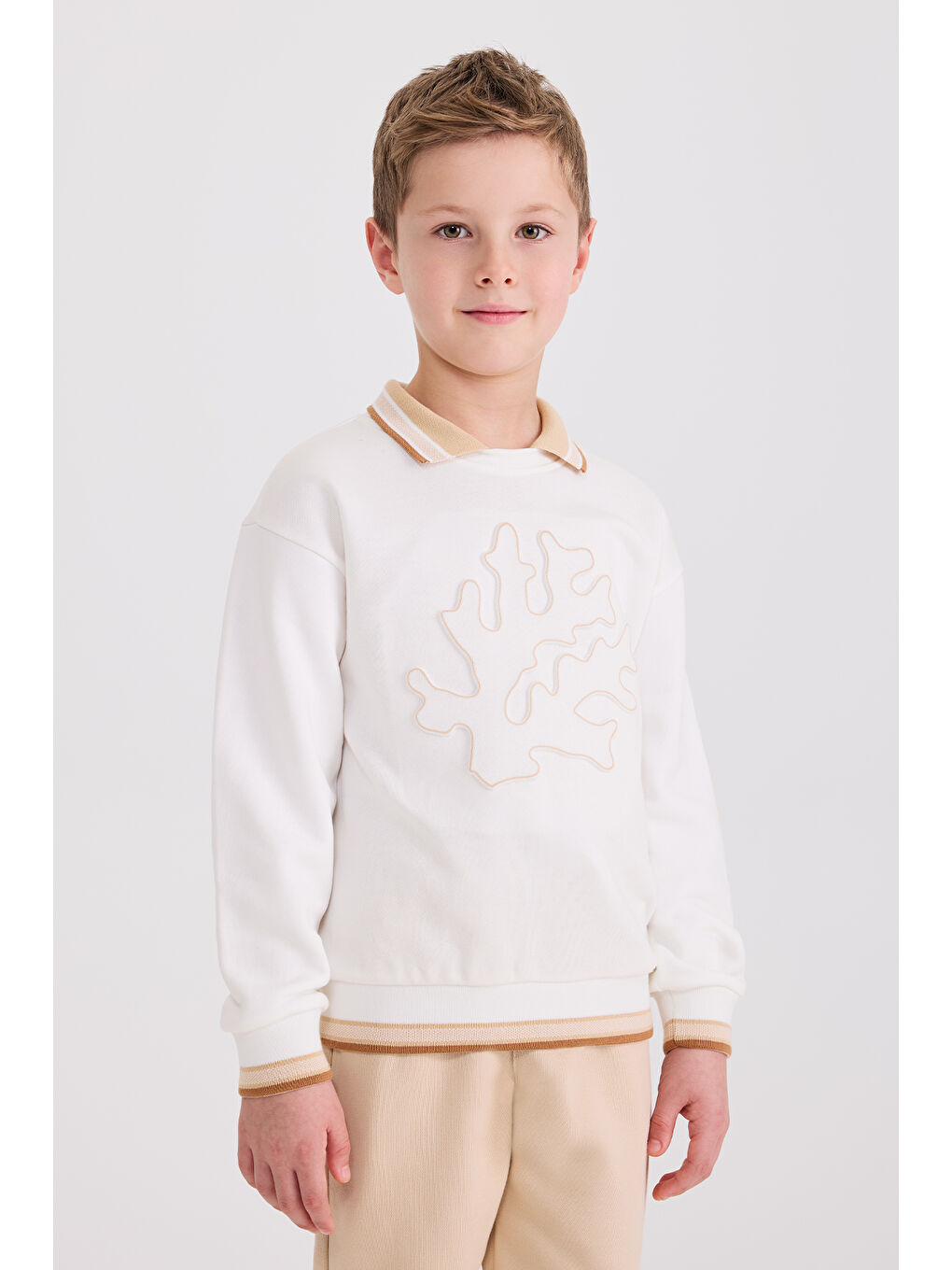Erkek Çocuk Yaka Detaylı Beyaz Sweatshirt-5