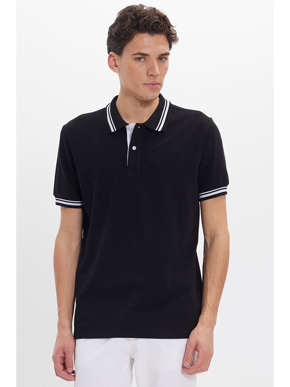 Erkek Slim Fit Dar Kesim %100 Pamuk Düz Pike Yaka Ve Kol Detaylı Siyah Polo Yaka Tişört-2