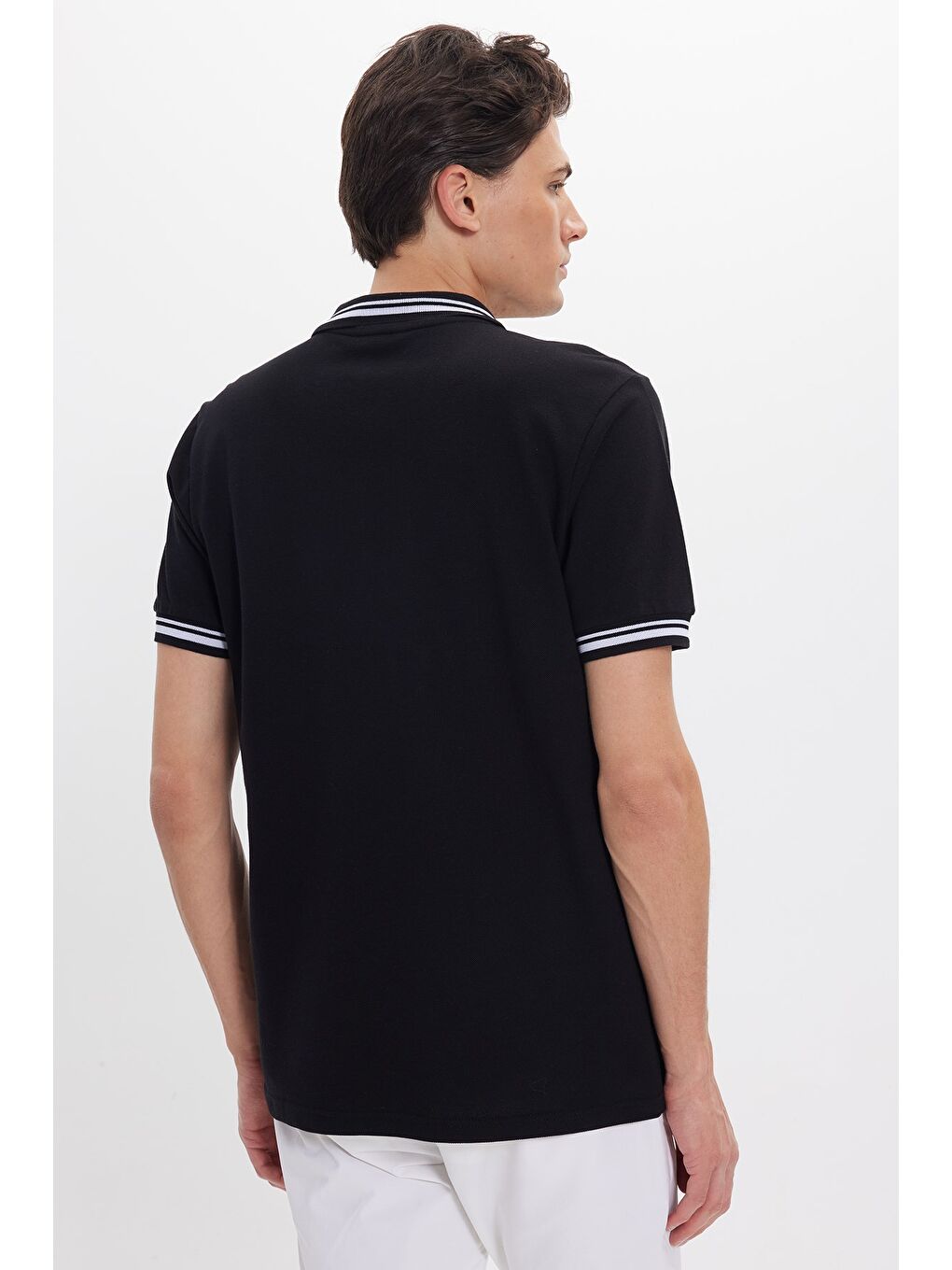 Erkek Slim Fit Dar Kesim %100 Pamuk Düz Pike Yaka Ve Kol Detaylı Siyah Polo Yaka Tişört-5