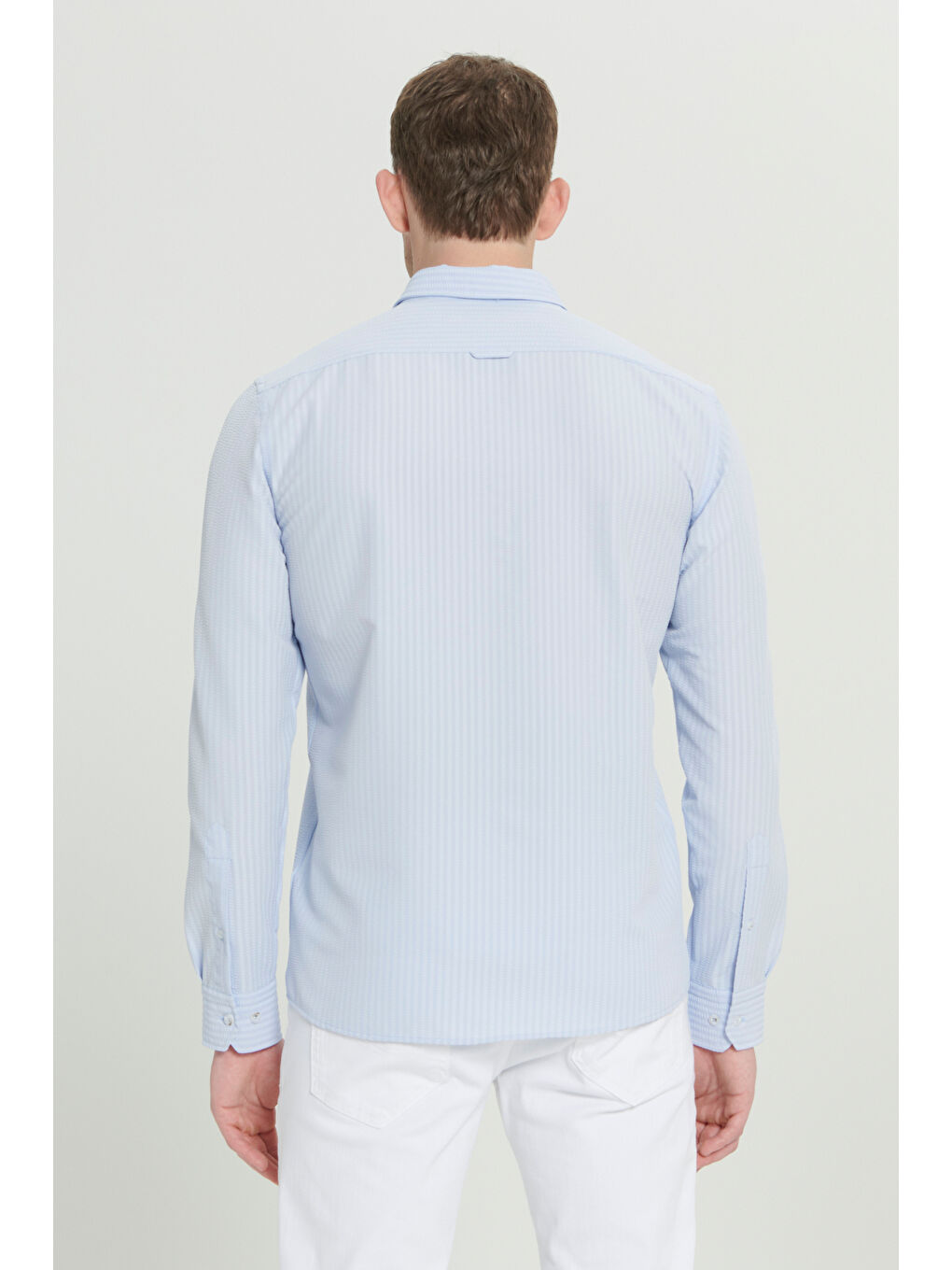 Erkek Açık Mavi Slim Fit Dar Kesim Gofre Desenli Düğmeli Yaka Hafif Kumaş Gömlek-5