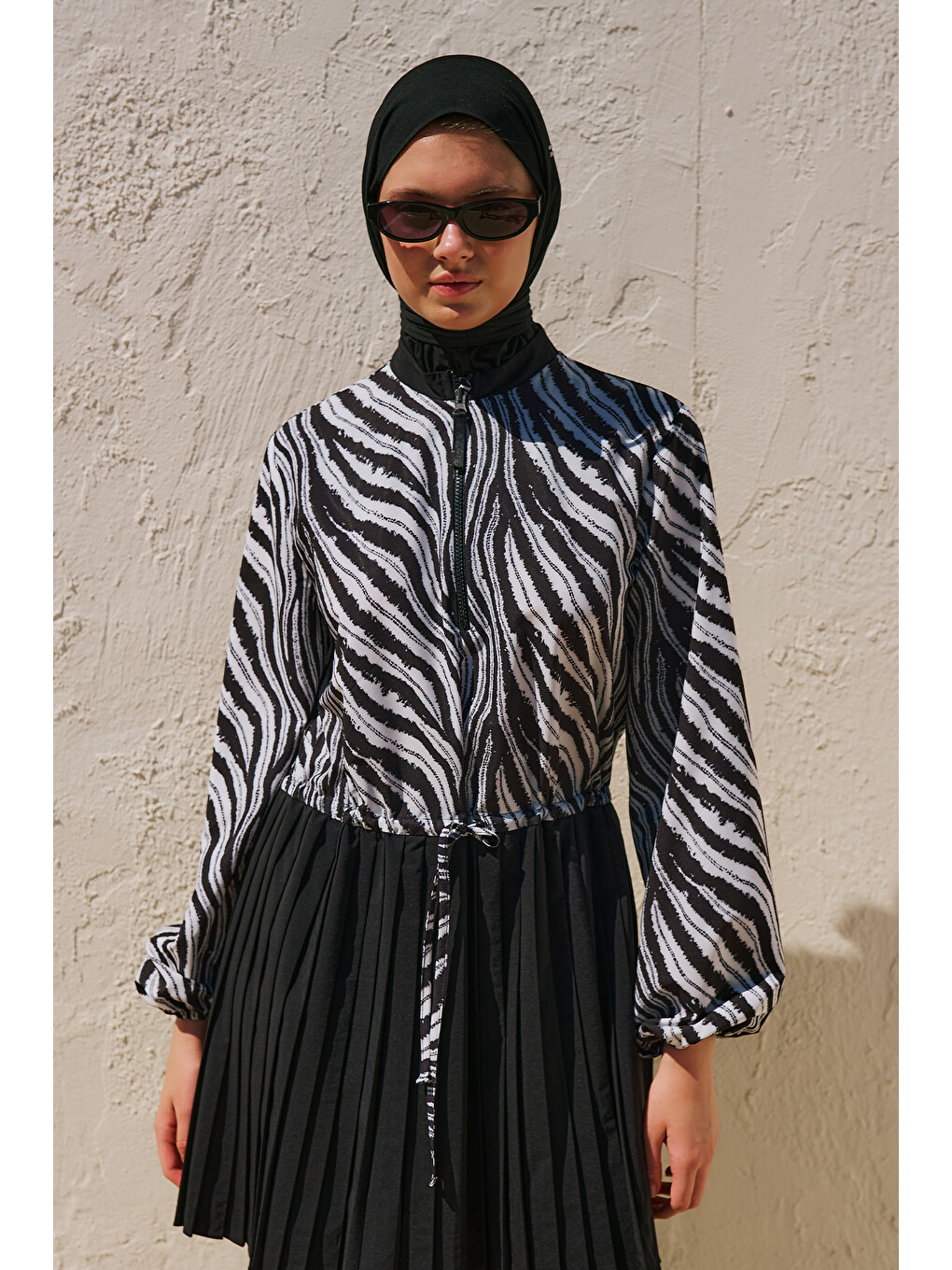 Siyah Piliseli Desenli Tesettür Mayo Zebra-2