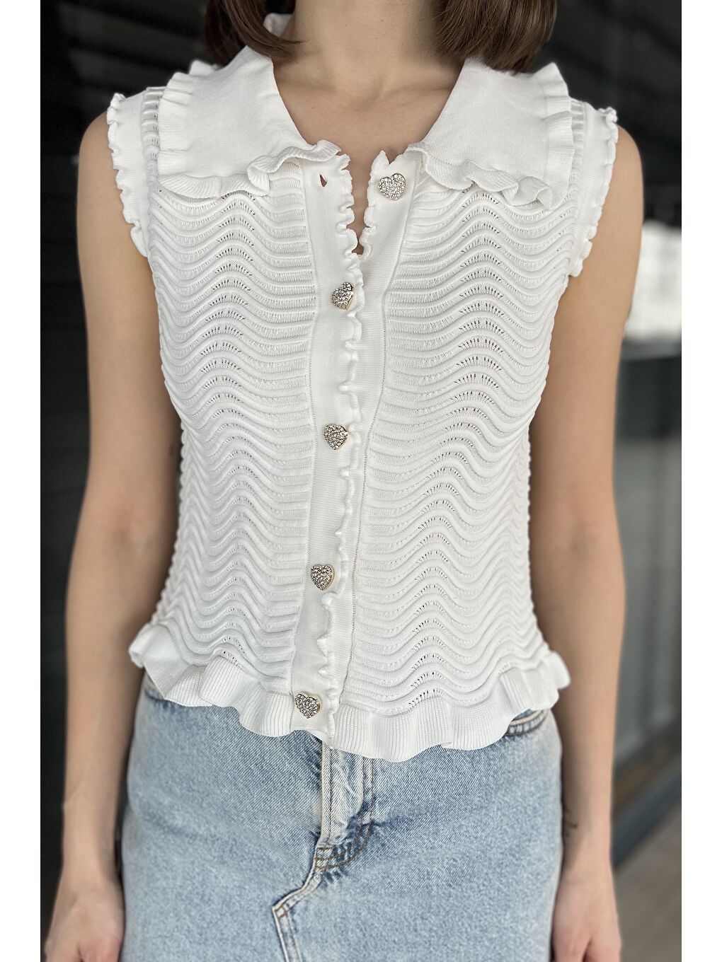 Beyaz Kadın Bebe Yaka Dalga Desenli Triko Yelek-2