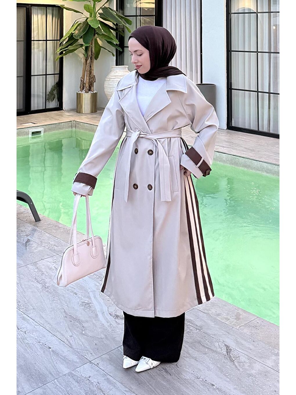 Kahverengi Şerit Detay Kuşaklı Trenç Çikolata Kahve