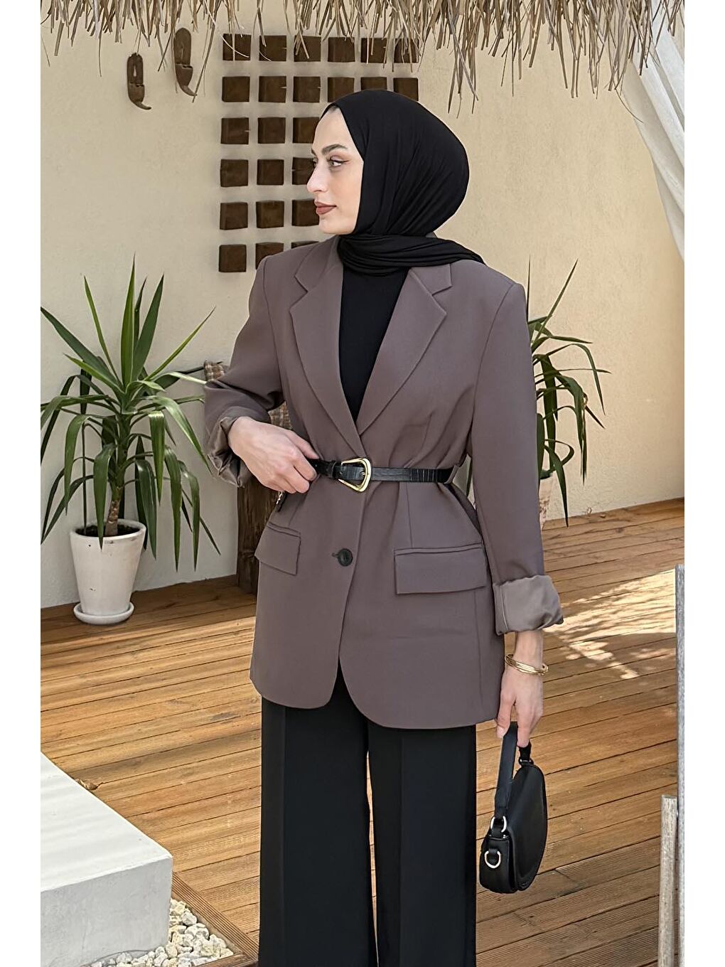 Kahverengi Kemer Detaylı Atlas Ceket Çikolata Kahve-1