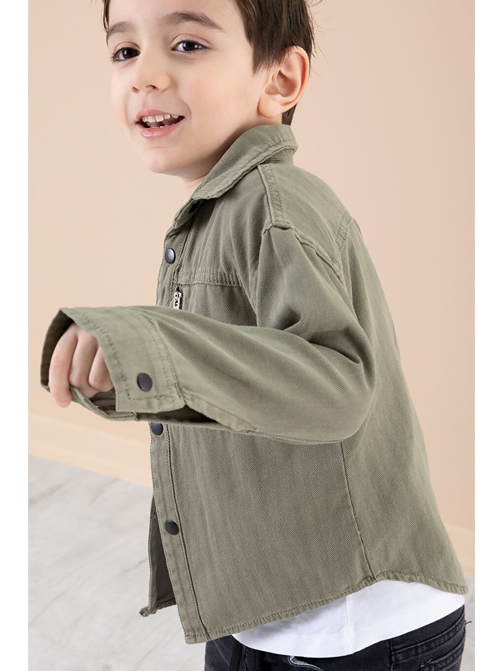 Erkek Çocuk Haki Fermuar Cepli Yazı Baskılı Tişörtlü Ceket 20092-3