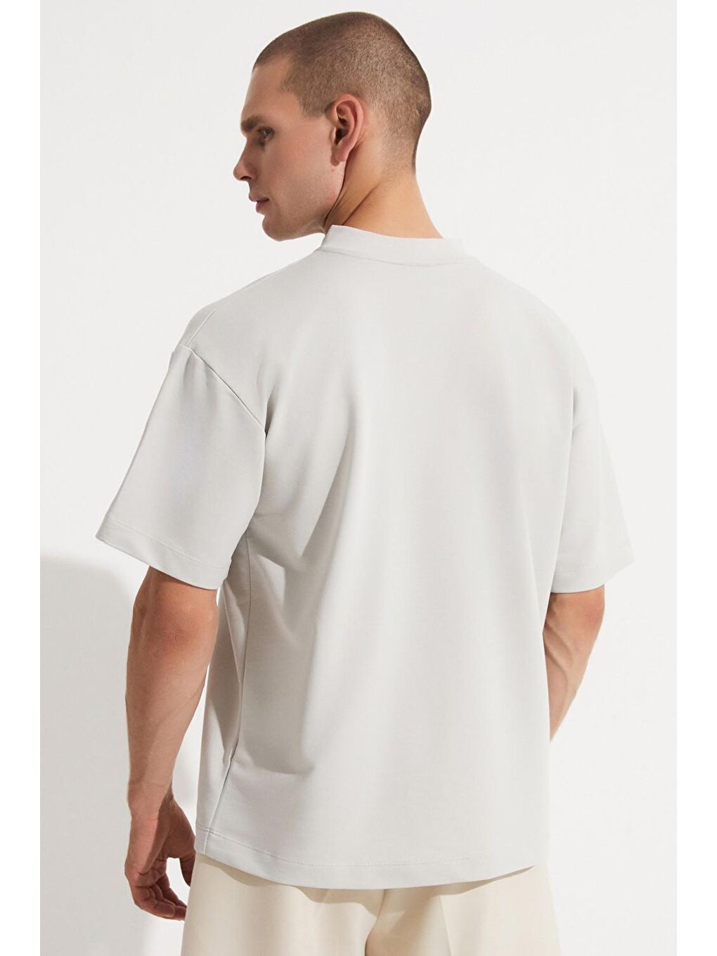 June Haki Erkek Oversize Kalıp V Yaka Tshirt - 4