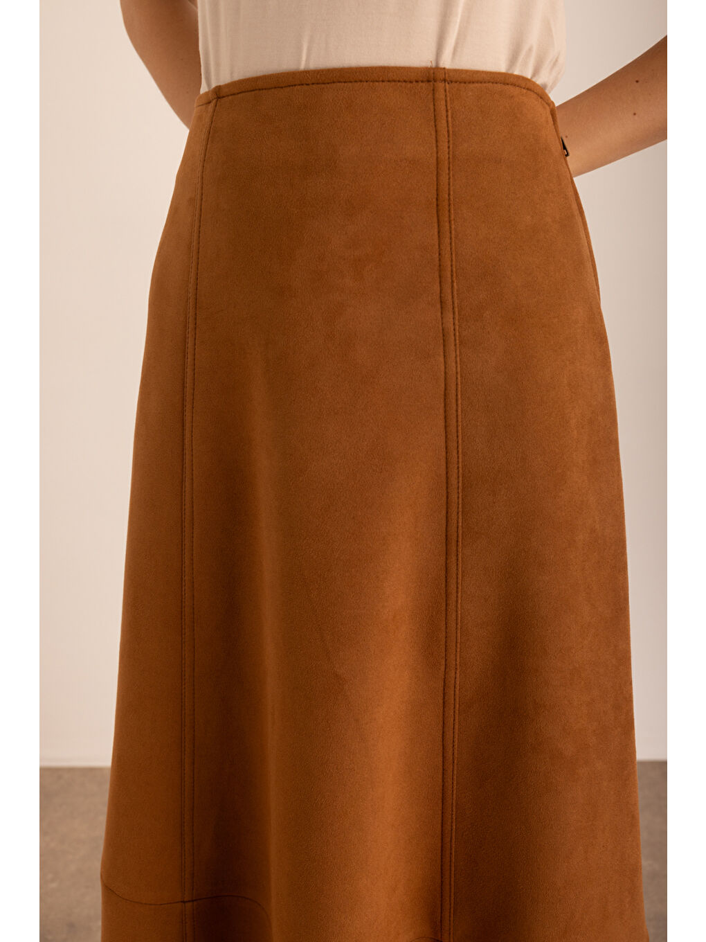 Kahverengi Kup Detaylı Süet Evaze Etek-2