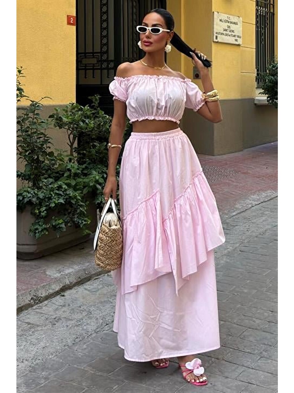Pembe Büzgülü Crop Kat Detaylı Fırfır Etekli Takım 10196-4
