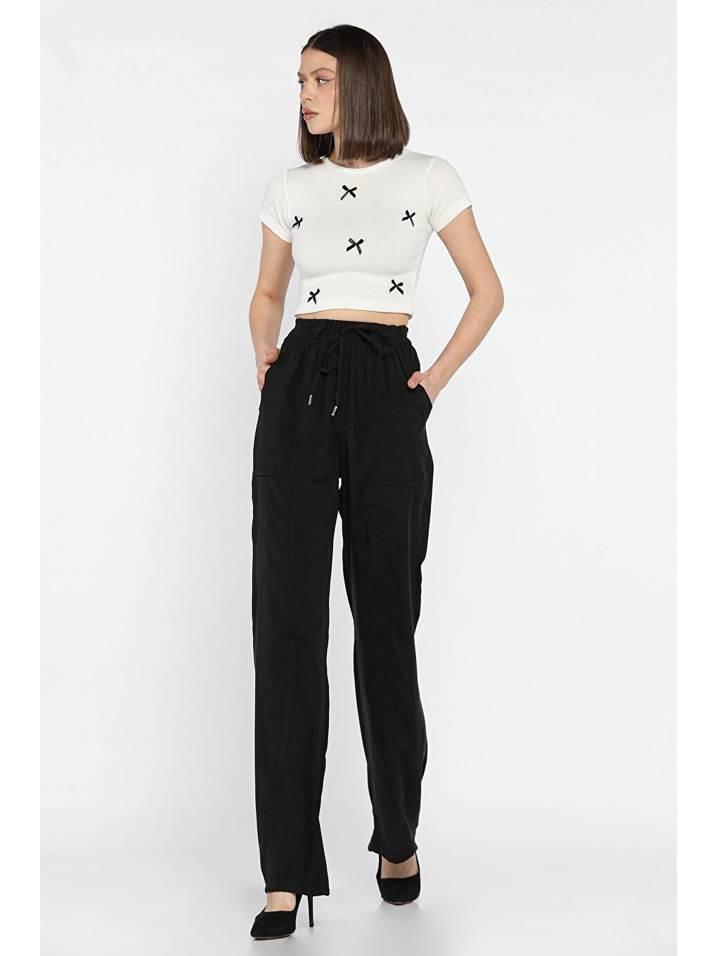 Siyah Bel Bağcıklı Lastikli Kadın Modal Pantolon-1