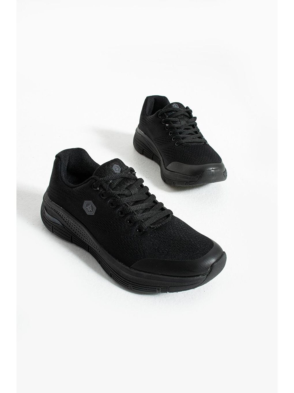 Siyah Kadın Spor Ayakkabı-1