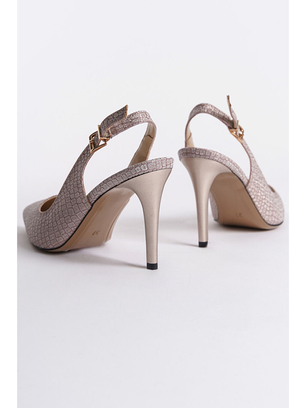 Pembe Arkası Açık Orta Topuklu Yumuşak Pedli Taban Kadın Ayakkabı-2