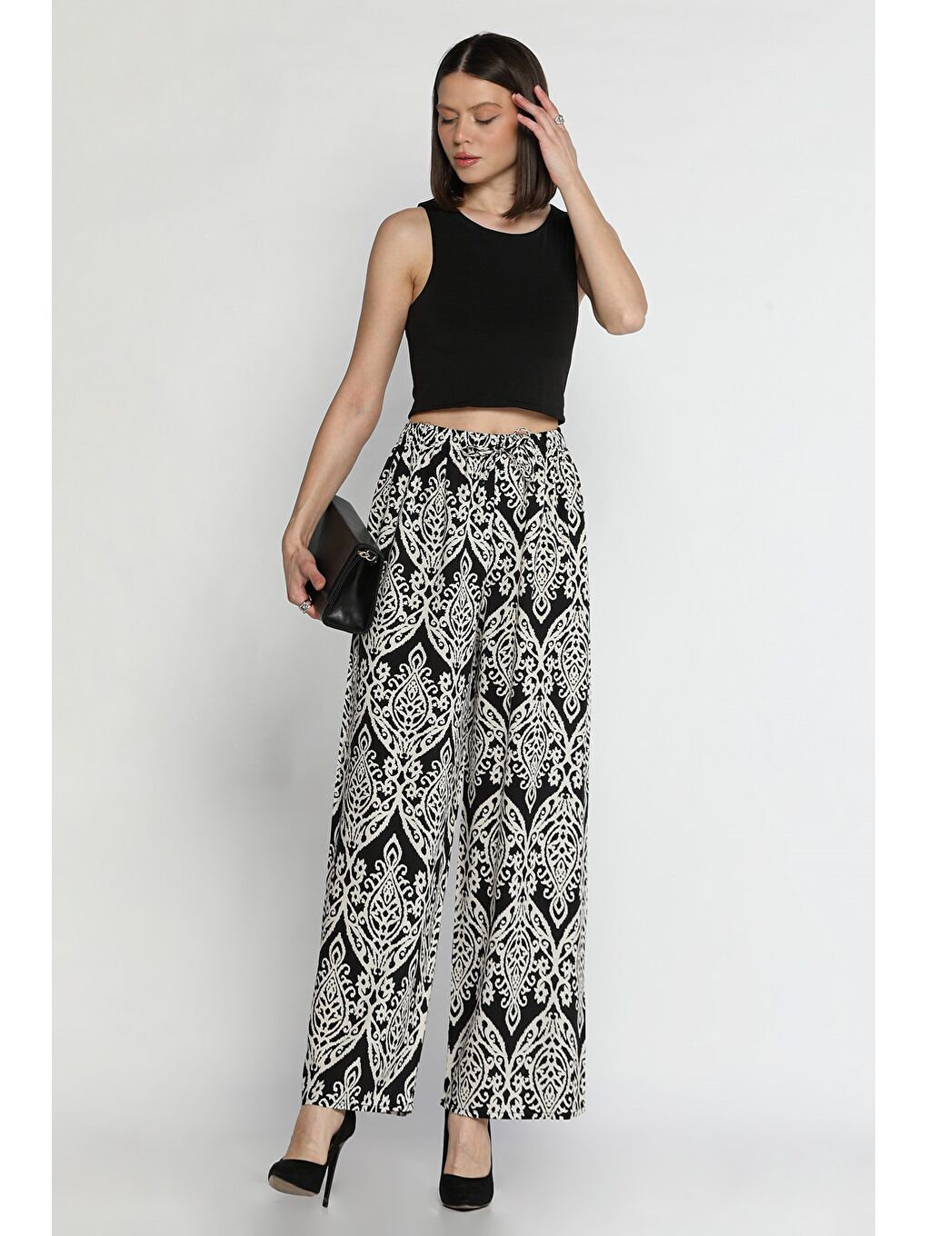 Siyah Kadın Bel Lastikli Desenli Viskon Yürüyüş Pantolonu-1