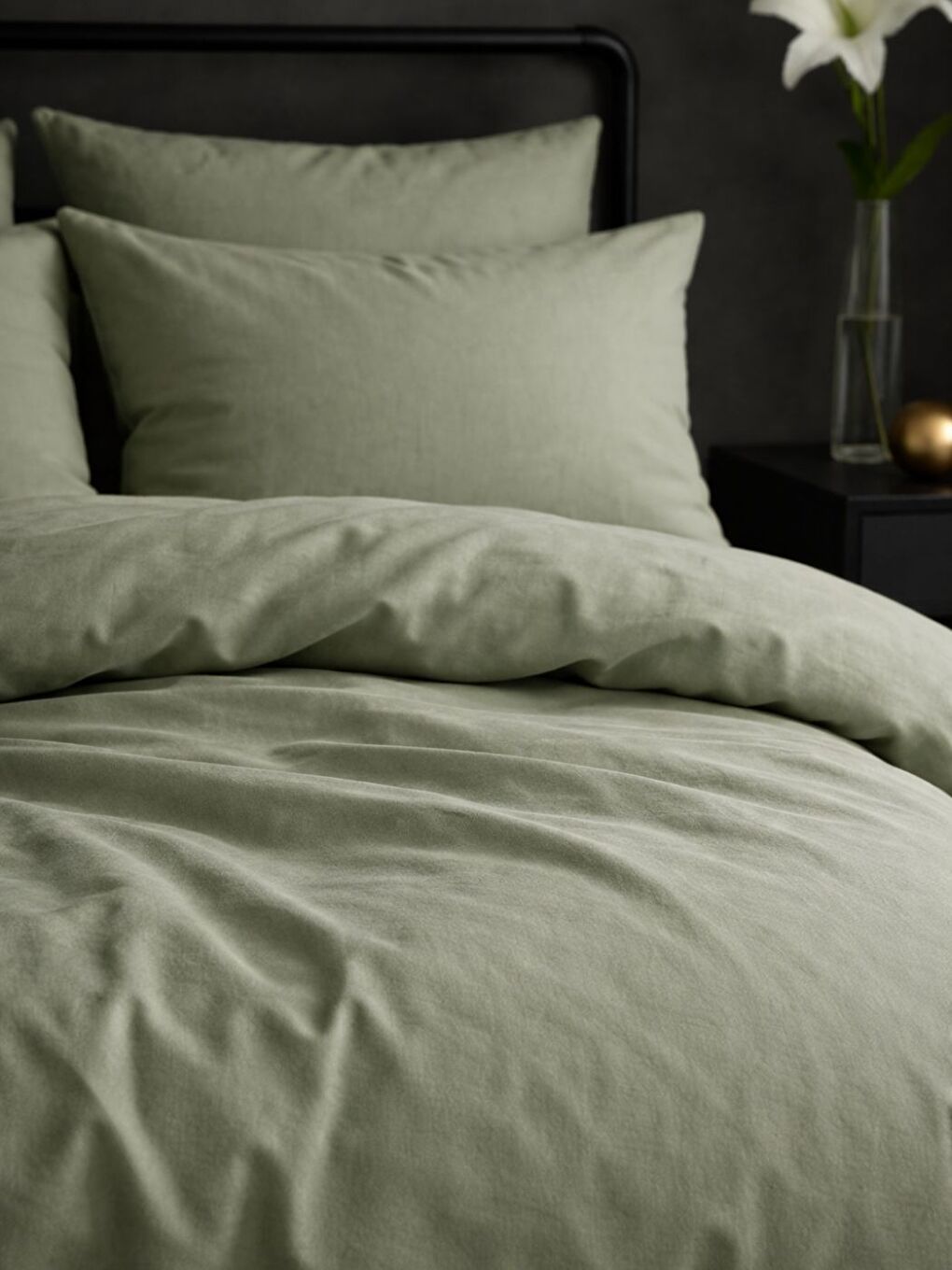 Yeşil %100 Pamuklu Düz Boya Sage Green Çift Kişilik Nevresim Seti-1