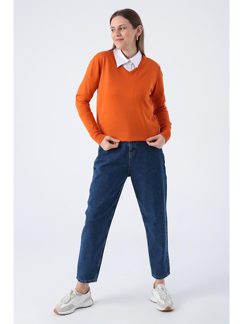 Turuncu V Yaka Triko Kazak