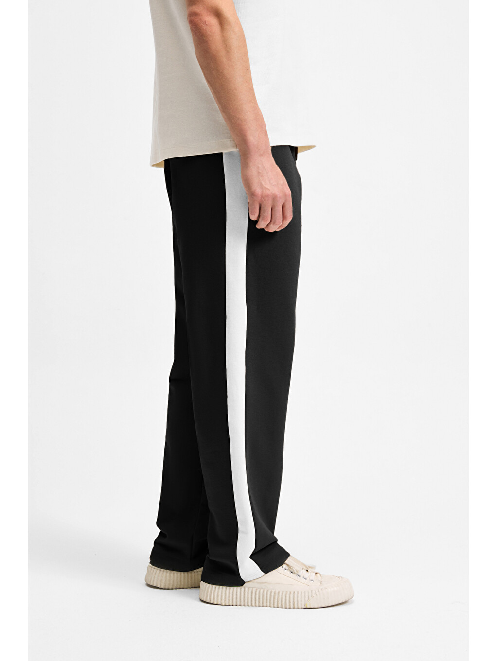 Erkek Beli Lastikli Relaxed Fit Siyah Eşofman Altı-2