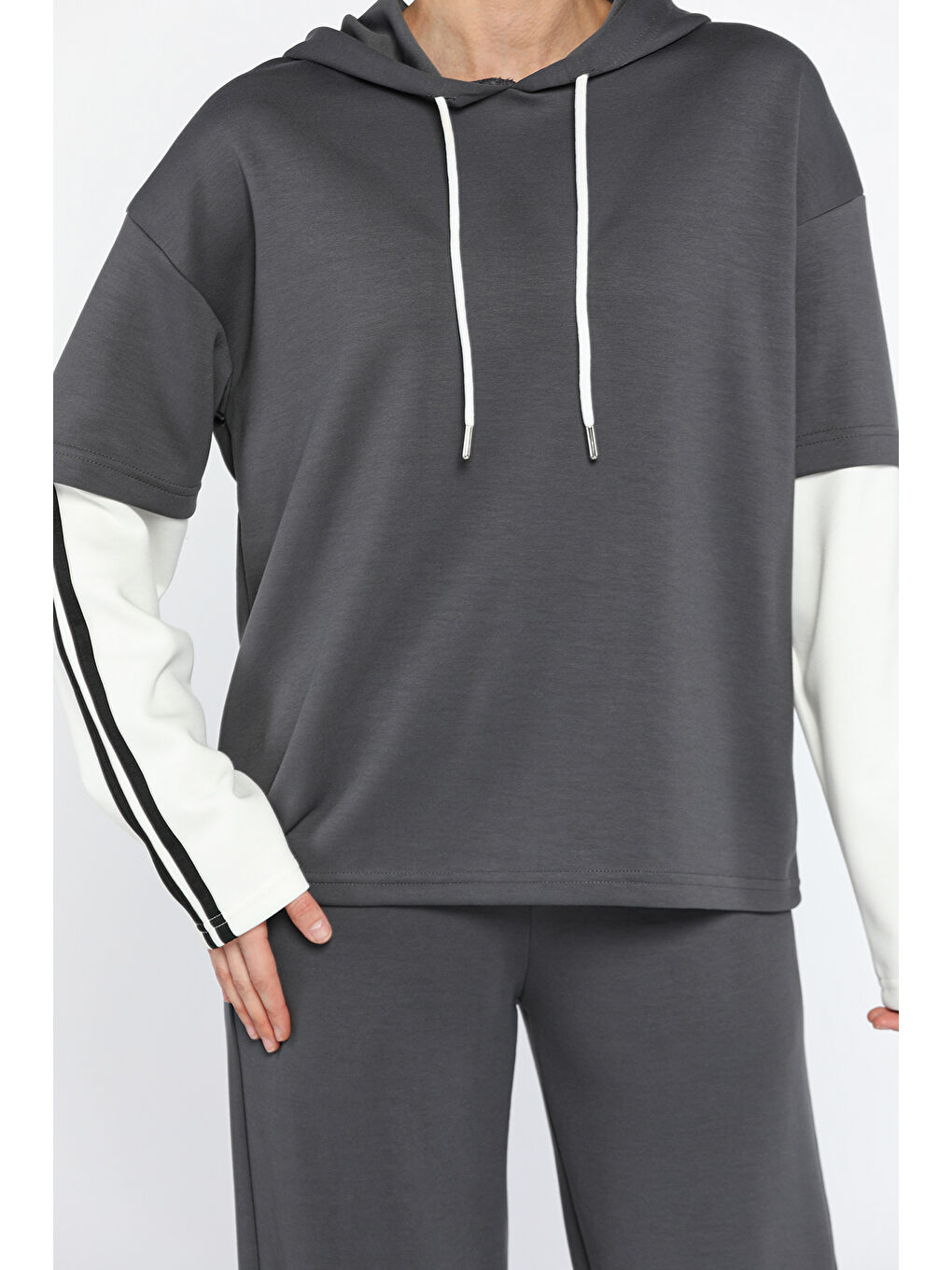 Antrasit Kadın Kapüşonlu Renk Garnili Eşofman Takımı-3