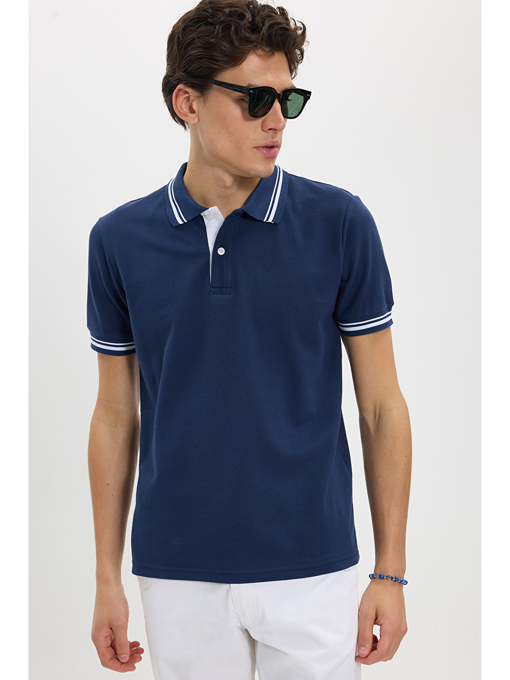 Erkek Slim Fit Dar Kesim %100 Pamuk Düz Pike Yaka Ve Kol Detaylı Lacivert Polo Yaka Tişört-2