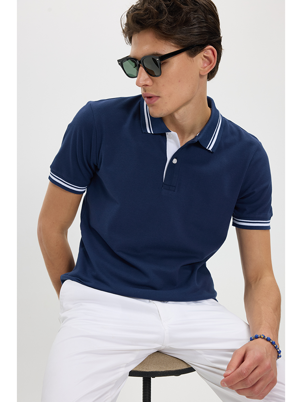 Erkek Slim Fit Dar Kesim %100 Pamuk Düz Pike Yaka Ve Kol Detaylı Lacivert Polo Yaka Tişört-4