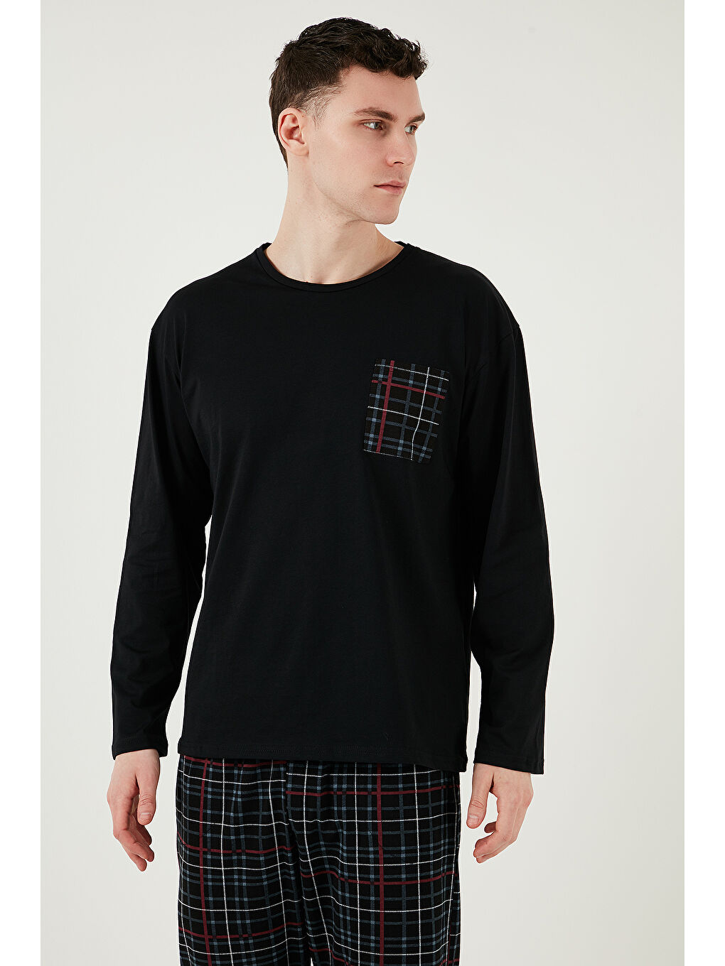 Siyah Ekoseli Cepli Beli Lastikli %100 Pamuk Regular Fit Erkek Pijama Takımı 6572001-5