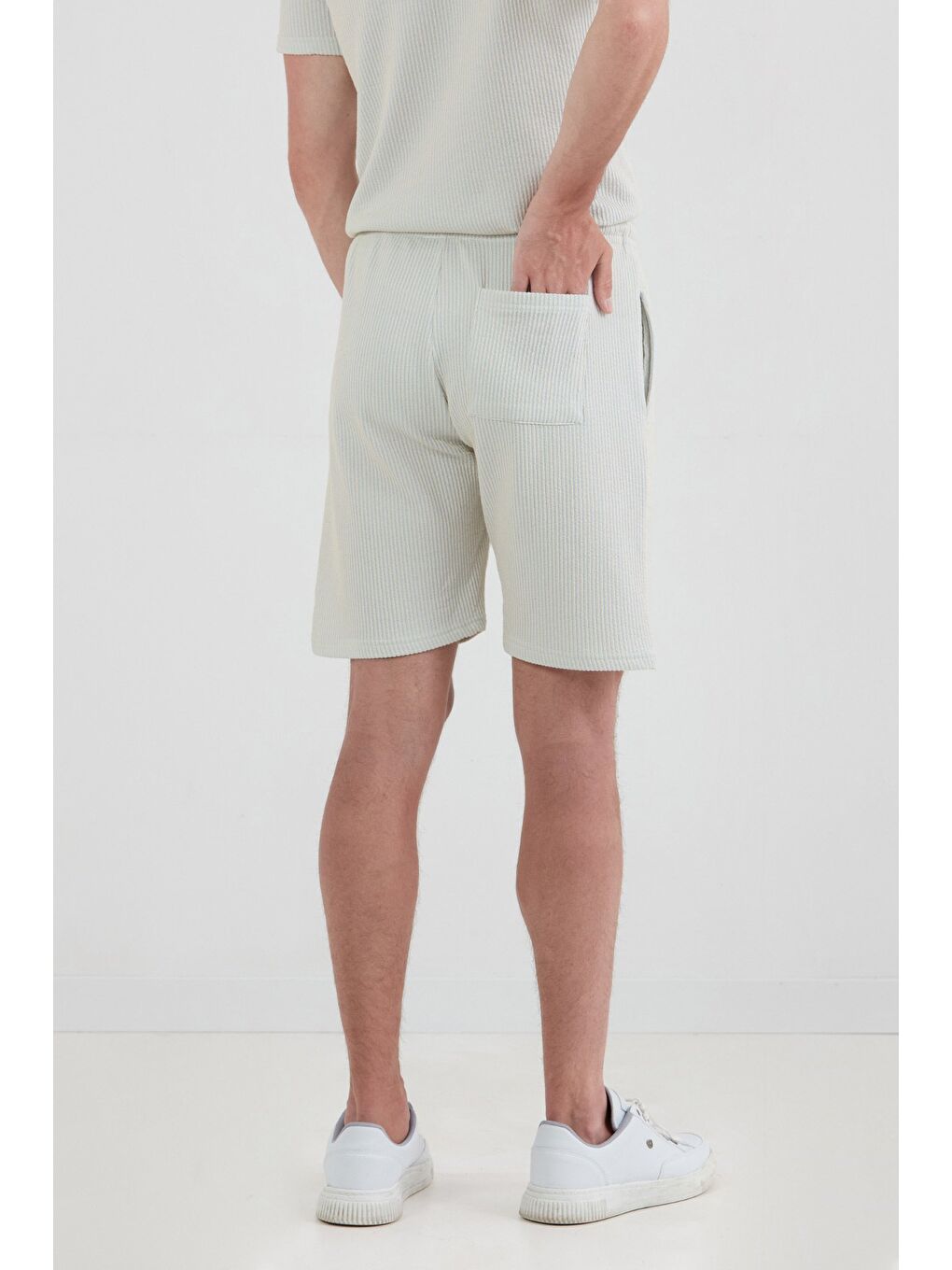 Mavi Beli Bağlamalı Gofre Kumaş Şort-2