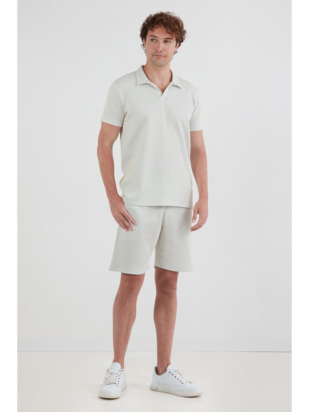 Mavi Beli Bağlamalı Gofre Kumaş Şort-3