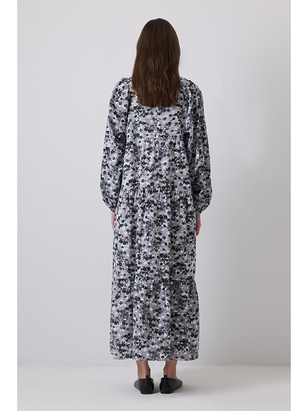 Siyah Çiçek Desenli Elbise-3