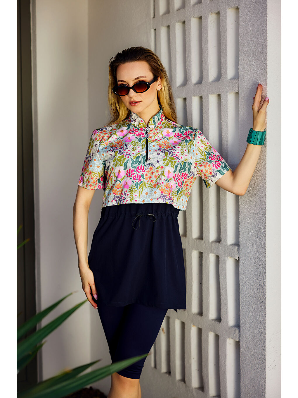 Önü Kapaklı Kısa Kollu Yarı Kapalı Tesettür Mayo Lacivert R5300 Patara