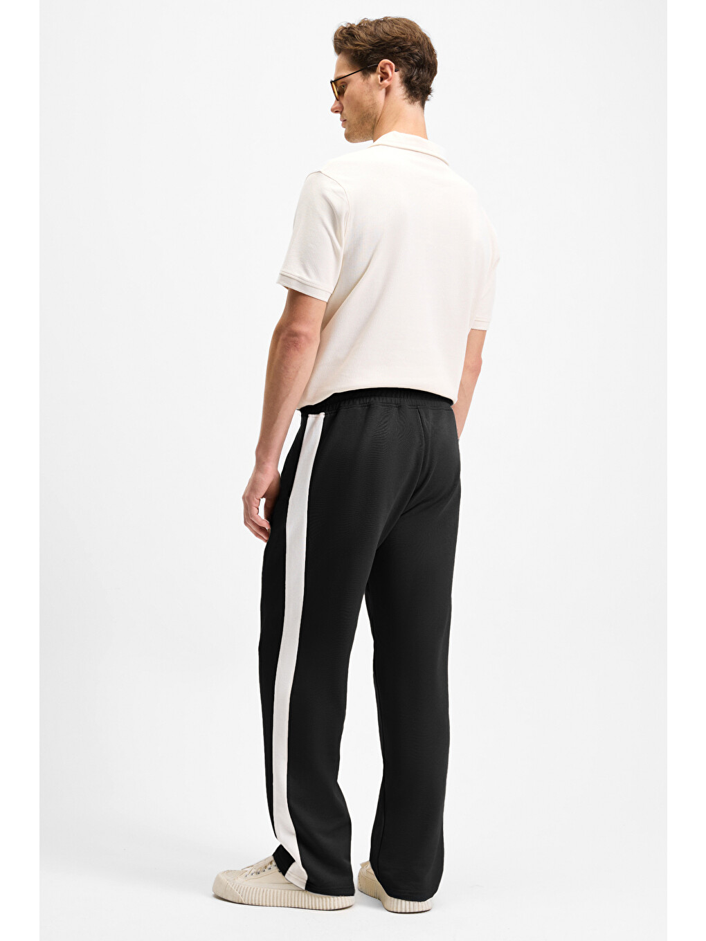 Erkek Beli Lastikli Relaxed Fit Siyah Eşofman Altı-4