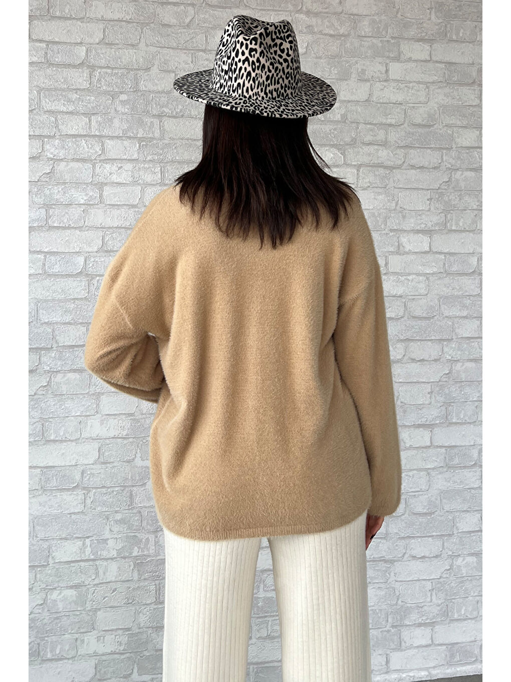 Bej Bisiklet Yaka Kadın Sakallı Triko Kazak-3