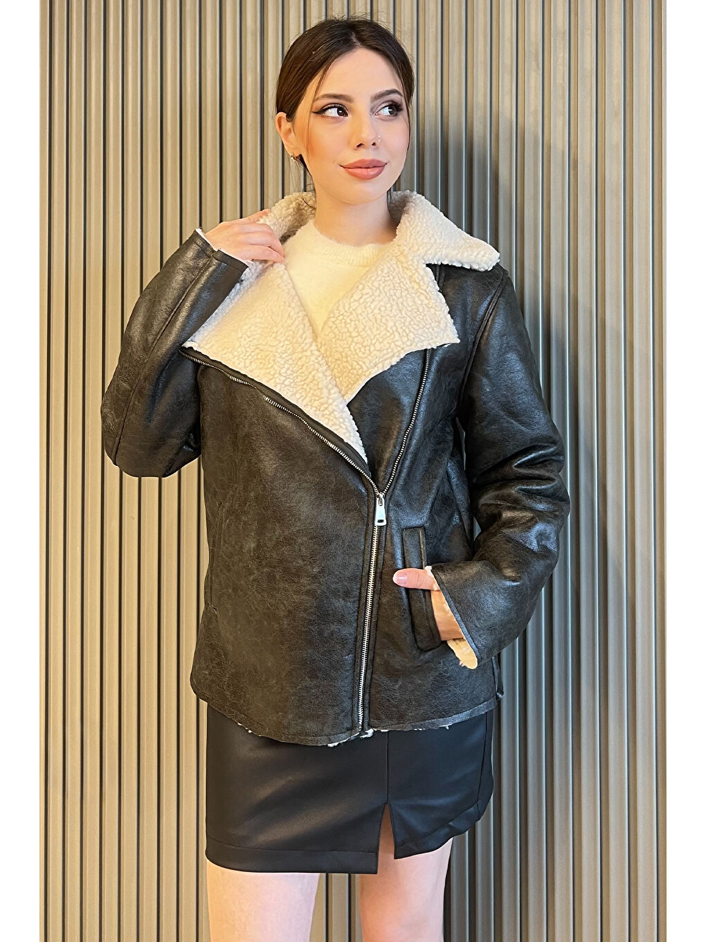 Haki Kadın İçi Pelüş Nubuk Mont