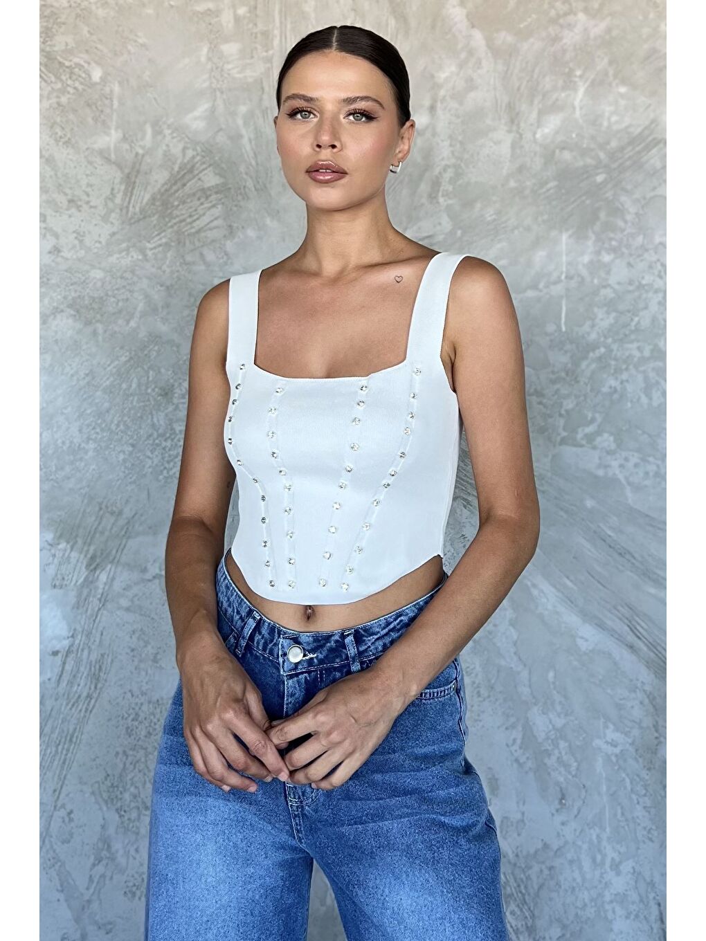 Beyaz Kadın Kare Yaka Mevsimlik Crop Triko Bluz-1