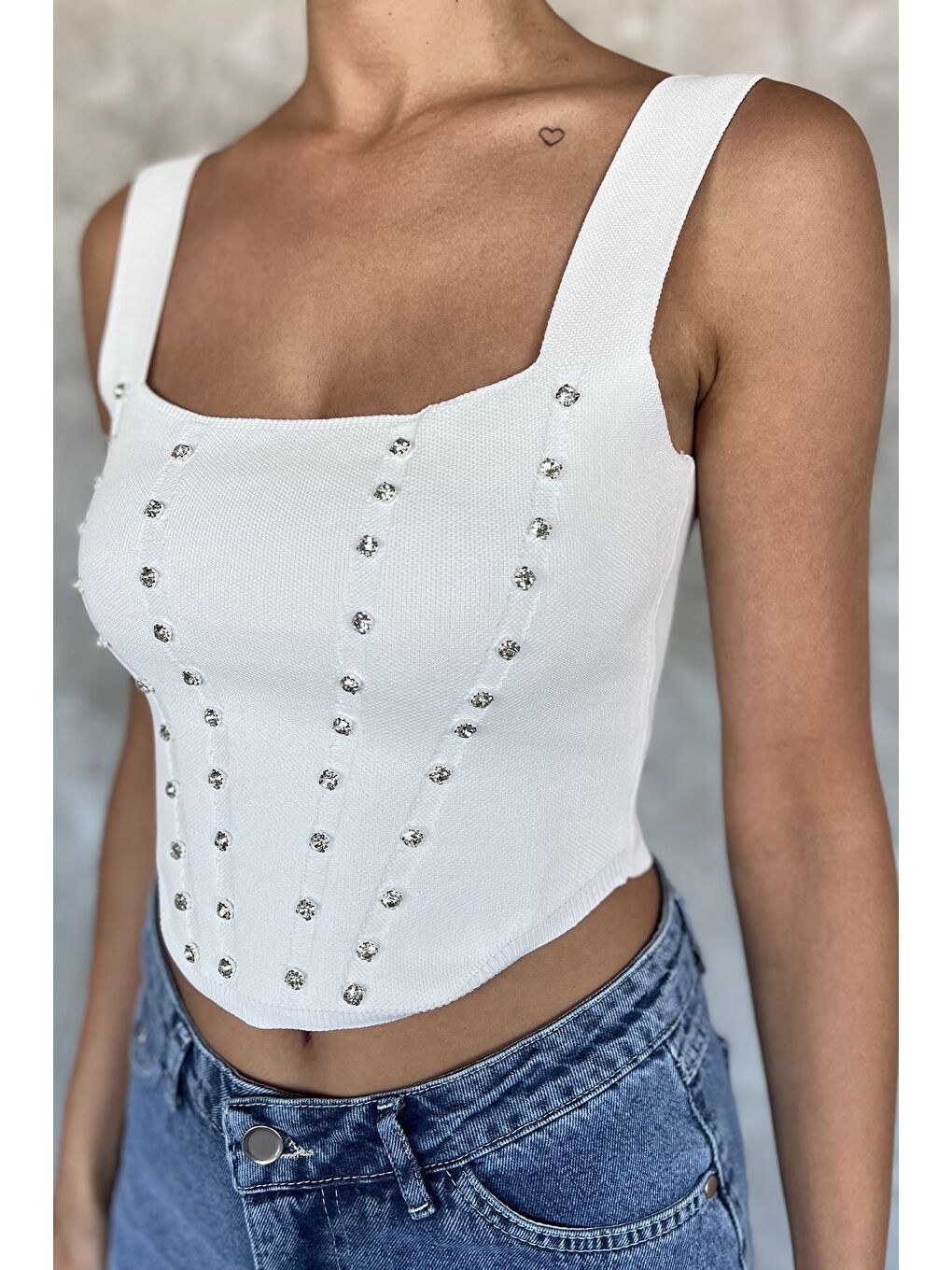 Beyaz Kadın Kare Yaka Mevsimlik Crop Triko Bluz-3